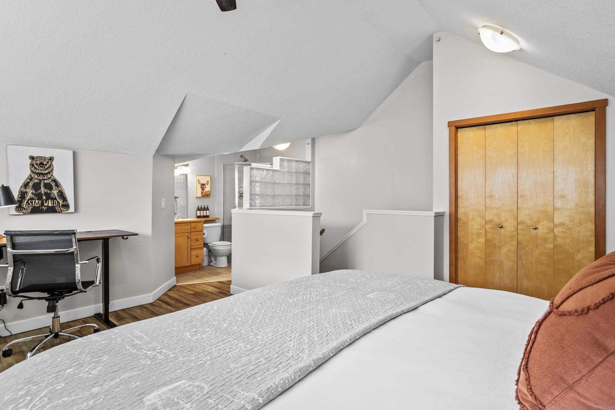 Charming 1 Bdrm Plus Loft With Views Managed By Little Sister Getaways 坎莫尔 外观 照片